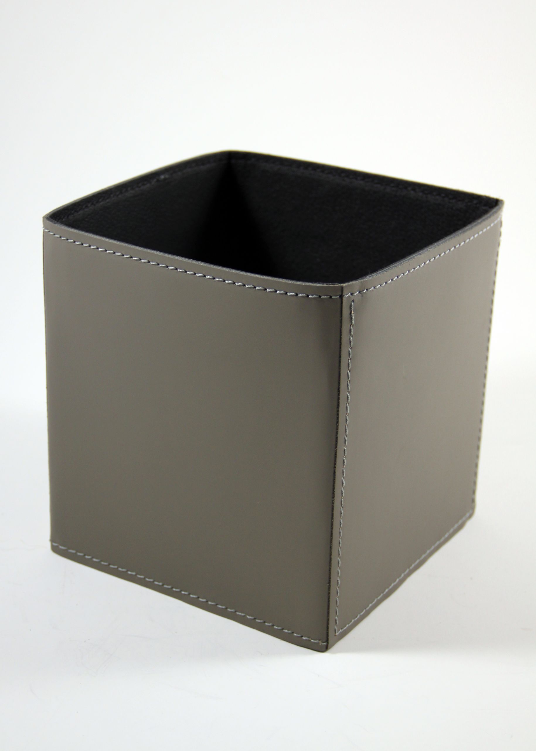 Kουτί-καλάθι δερμάτινο, τετράγωνο